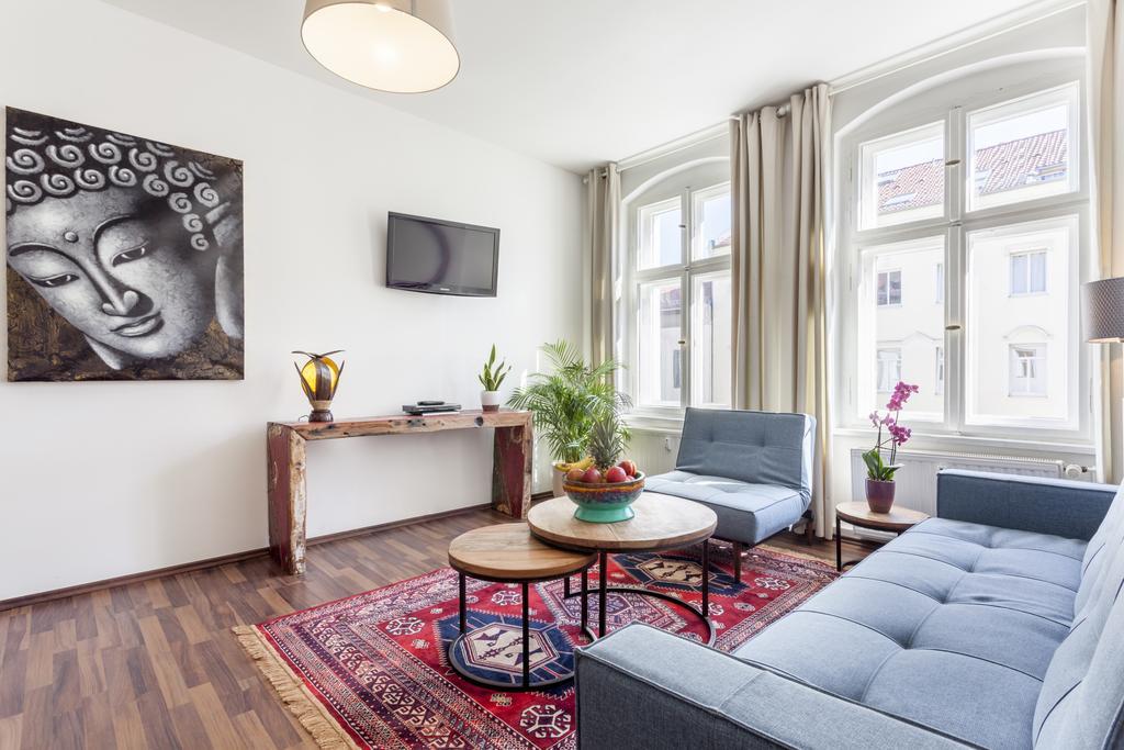 The Rheinsberger - Cosy 2Br One Living Room Up To 6 Berlino Esterno foto