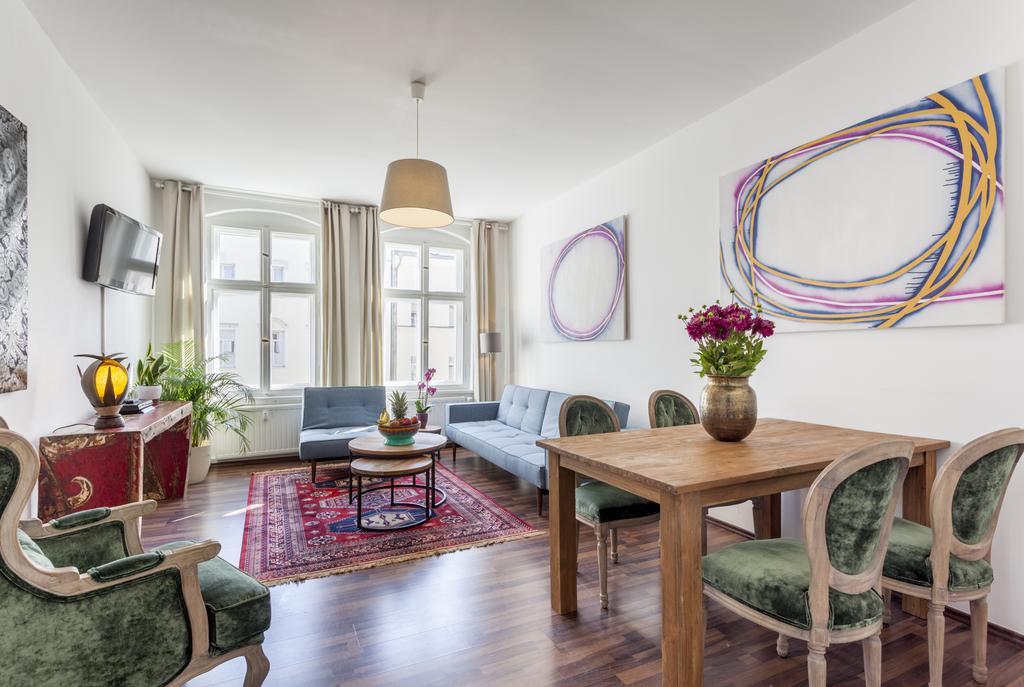 The Rheinsberger - Cosy 2Br One Living Room Up To 6 Berlino Esterno foto